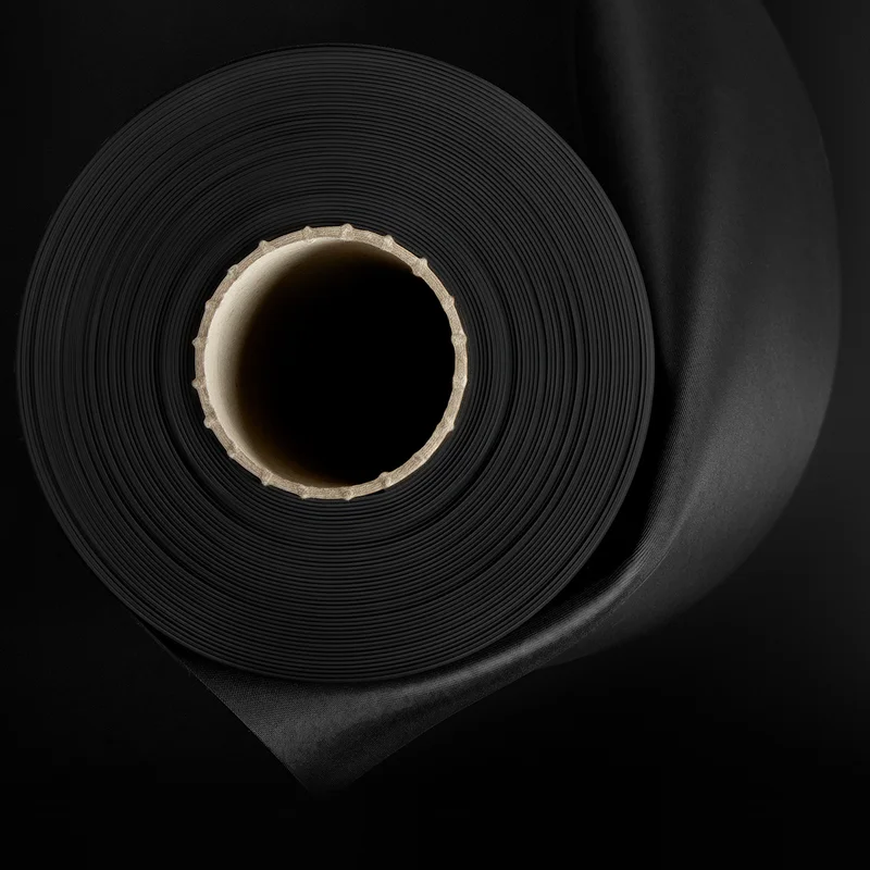 Geomembrana EPDM Elastoseal SealEco do hydroizolacji oczek wodnych, stawów i zbiorników przemysłowych.